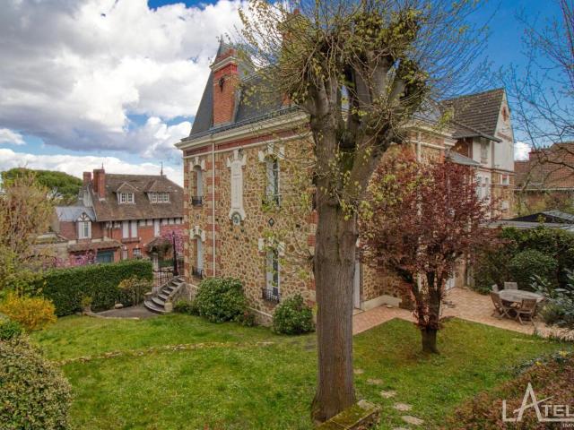 Maison 9 pièces 195 m²