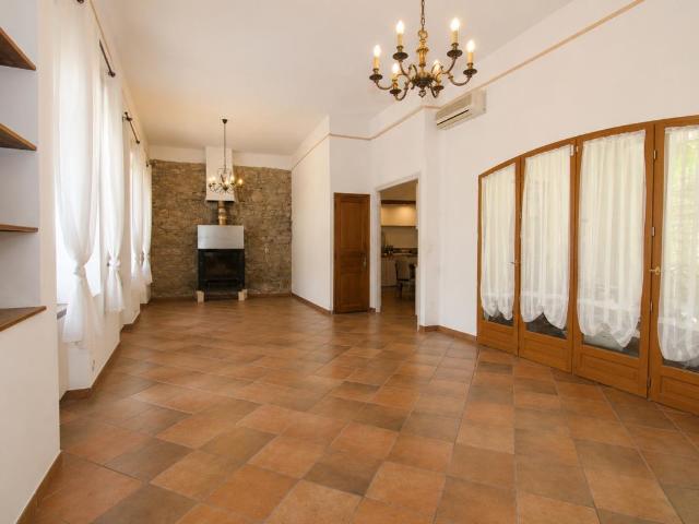 Maison 9 pièces 195 m²