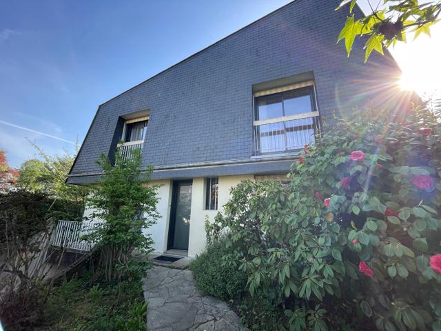 Maison 9 pièces 195 m²