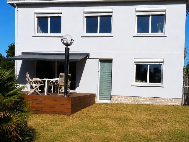 Maison 9 pièces 370 m²
