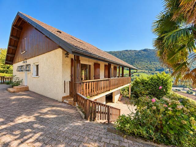 Maison 9 pièces 346 m²
