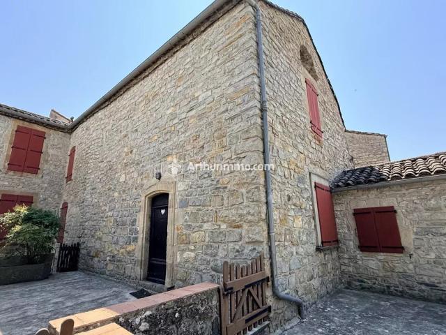 Maison 9 pièces 196 m²