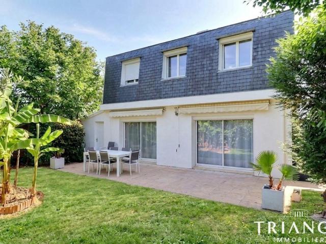 Maison 9 pièces 198 m²