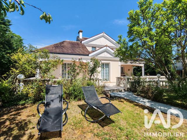 Maison 9 pièces 198 m²