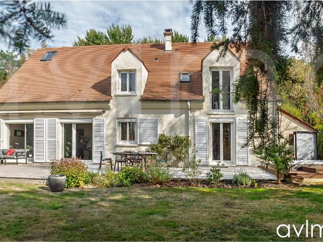 Maison 9 pièces 198 m²