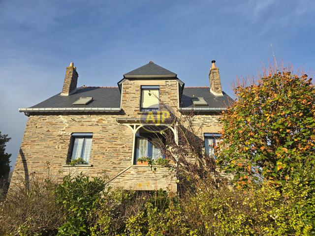 Maison 8 pièces 200 m²