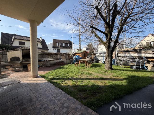 Maison 9 pièces 199 m²