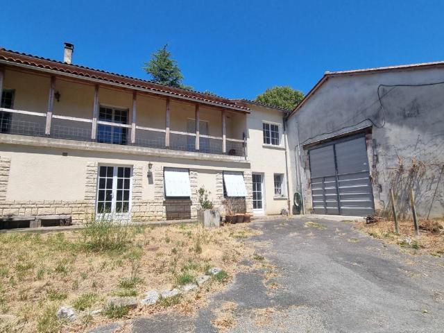 Maison 9 pièces 199 m²