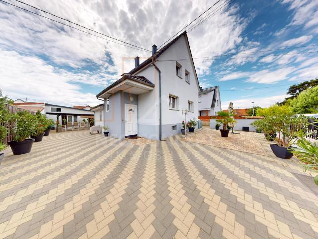 Maison 9 pièces 199 m²