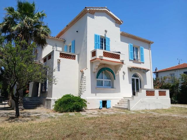Maison 9 pièces 190 m²