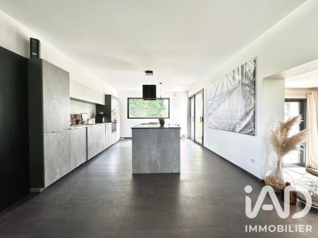 Maison 9 pièces 192 m²