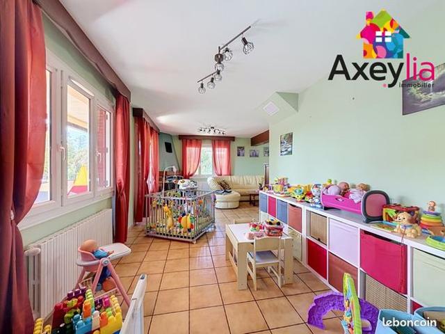 Maison 9 pièces 192 m²