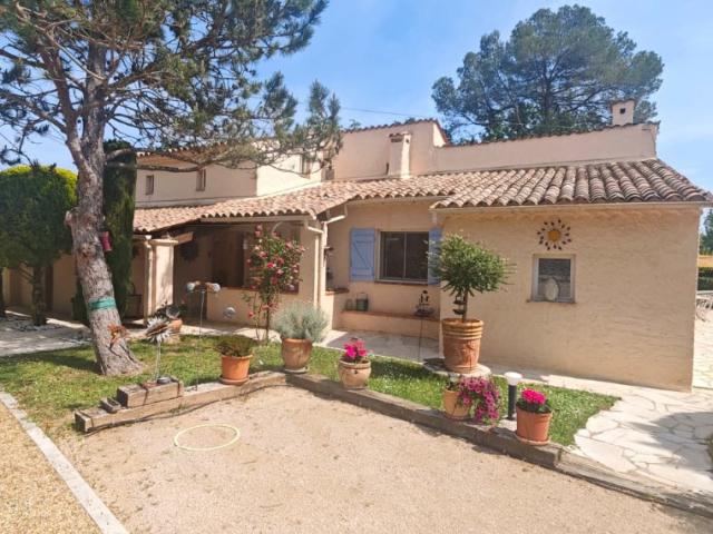 Maison 9 pièces 226 m²