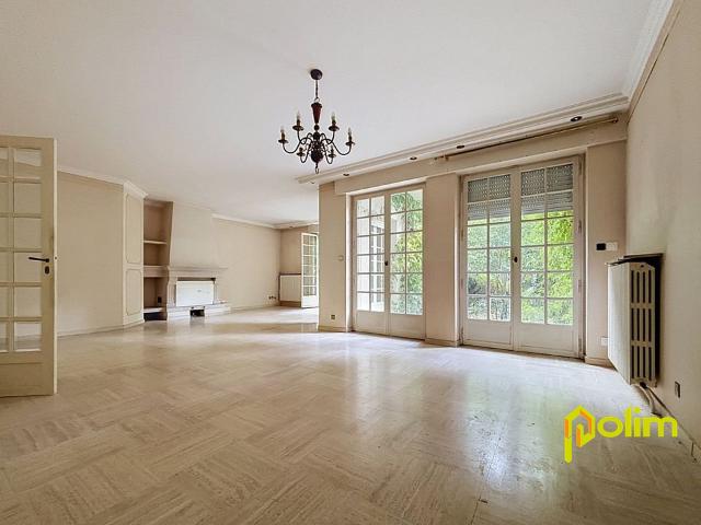 Maison 9 pièces 204 m²