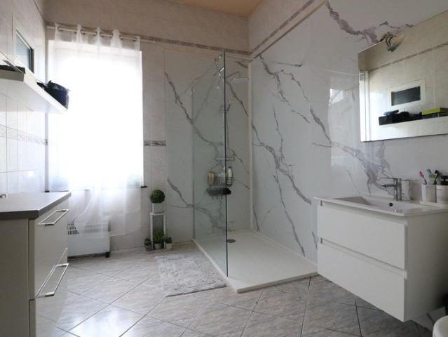 Maison 9 pièces 205 m²