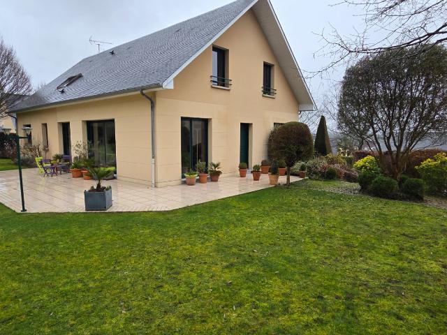 Maison 9 pièces 205 m²