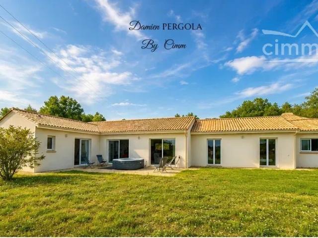 Maison 8 pièces 205 m²