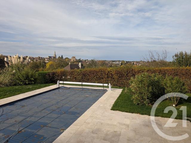Maison 9 pièces 205 m²