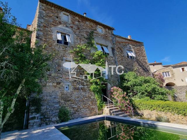 Maison 9 pièces 206 m²