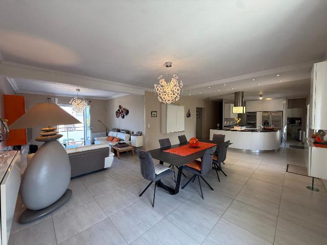 Maison 9 pièces 207 m²