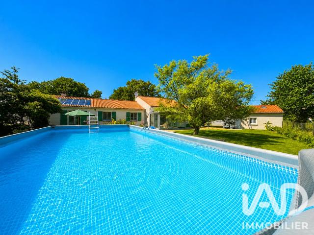 Maison 9 pièces 207 m²