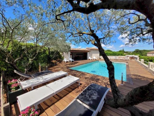 Maison 10 pièces 207 m²