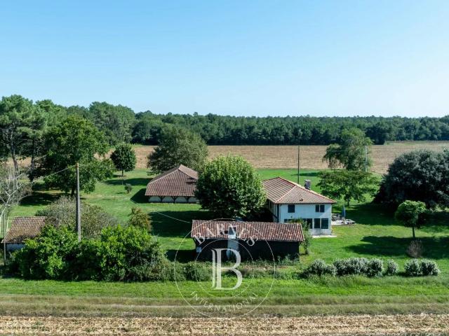 Maison 9 pièces 207 m²
