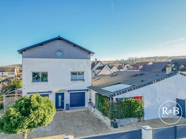 Maison 9 pièces 208 m²