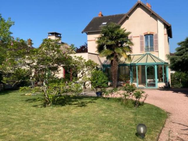 Maison 9 pièces 208 m²