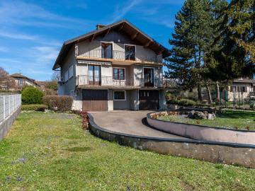 Maison 9 pièces 208 m²
