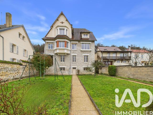 Maison 9 pièces 209 m²