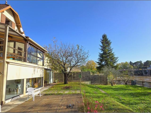 Maison 9 pièces 200 m²