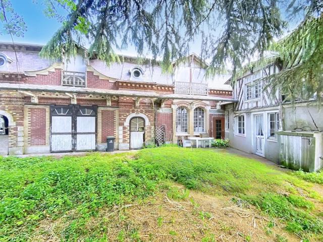 Maison 9 pièces 200 m²