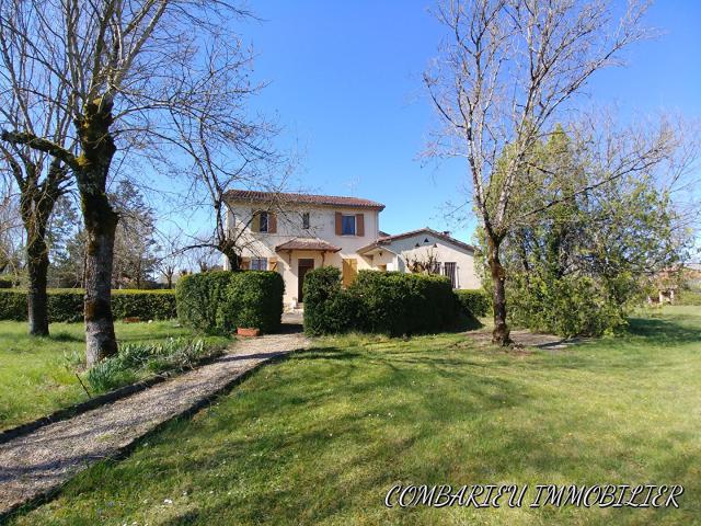 Maison 9 pièces 200 m²