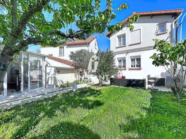 Maison 8 pièces 200 m²
