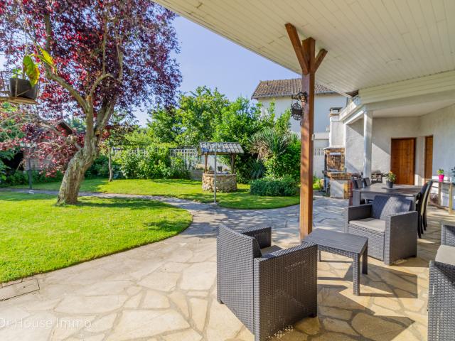 Maison 9 pièces 200 m²