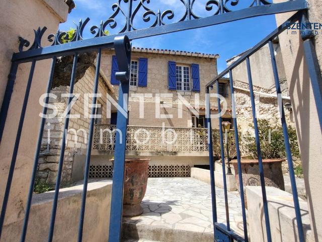 Maison 9 pièces 200 m²