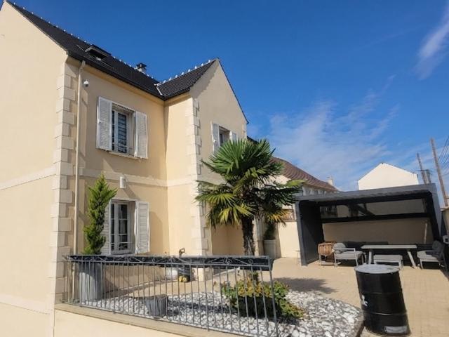 Maison 9 pièces 200 m²