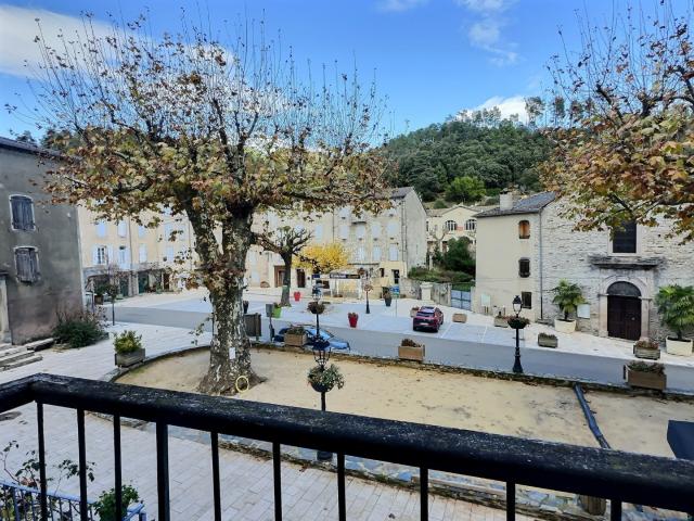 Maison 9 pièces 200 m²