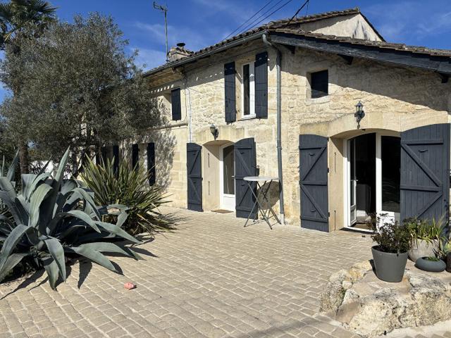 Maison 9 pièces 200 m²