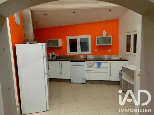 Maison 9 pièces, 200 m² à louer à Aureilhan 65800