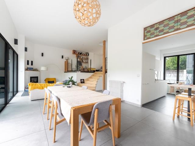 Maison 9 pièces 201 m²