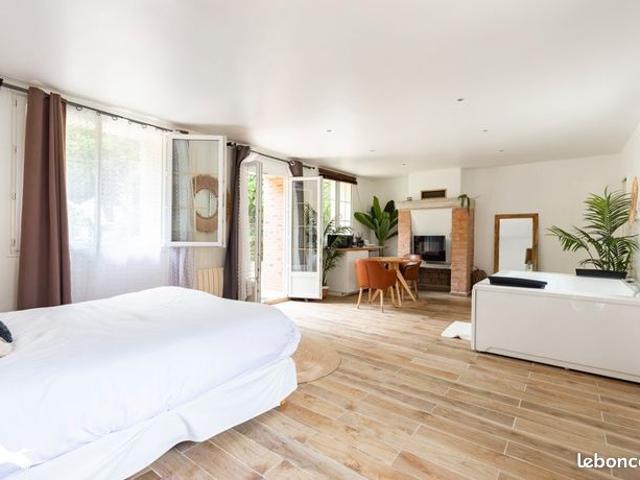 Maison 9 pièces 201 m²