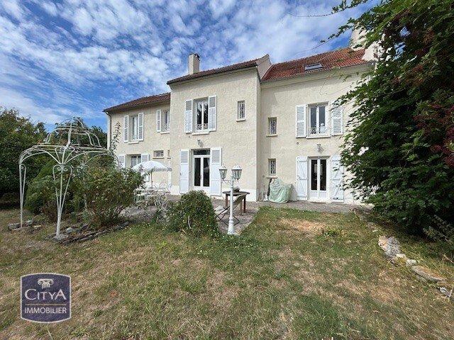 Maison 9 pièces 202 m²