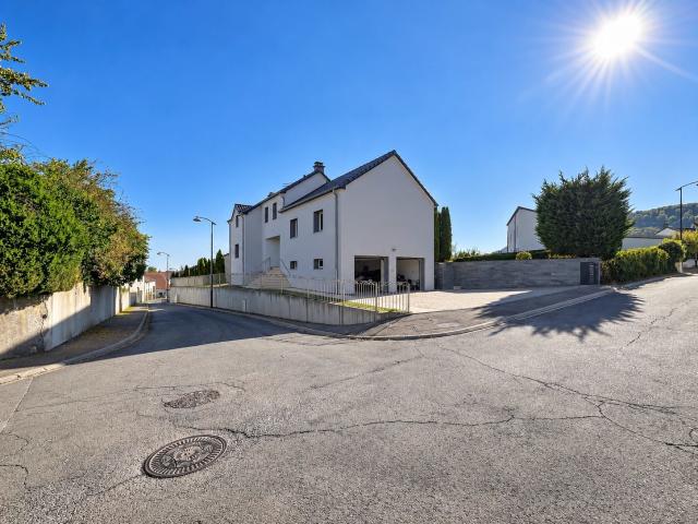 Maison 9 pièces 202 m²
