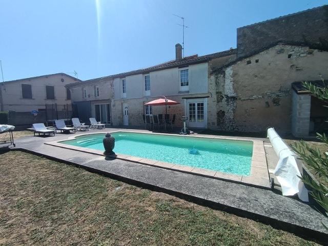 Maison 9 pièces 202 m²