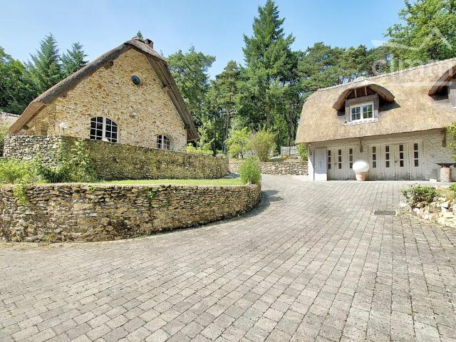 Maison 9 pièces 203 m²