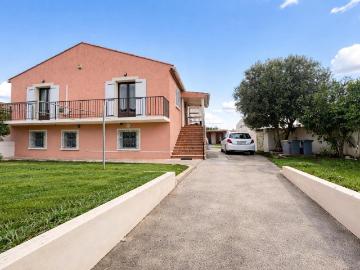 Maison 9 pièces 203 m²