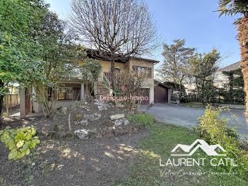 Maison 9 pièces 214 m²