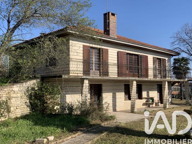 Maison 9 pièces 214 m²